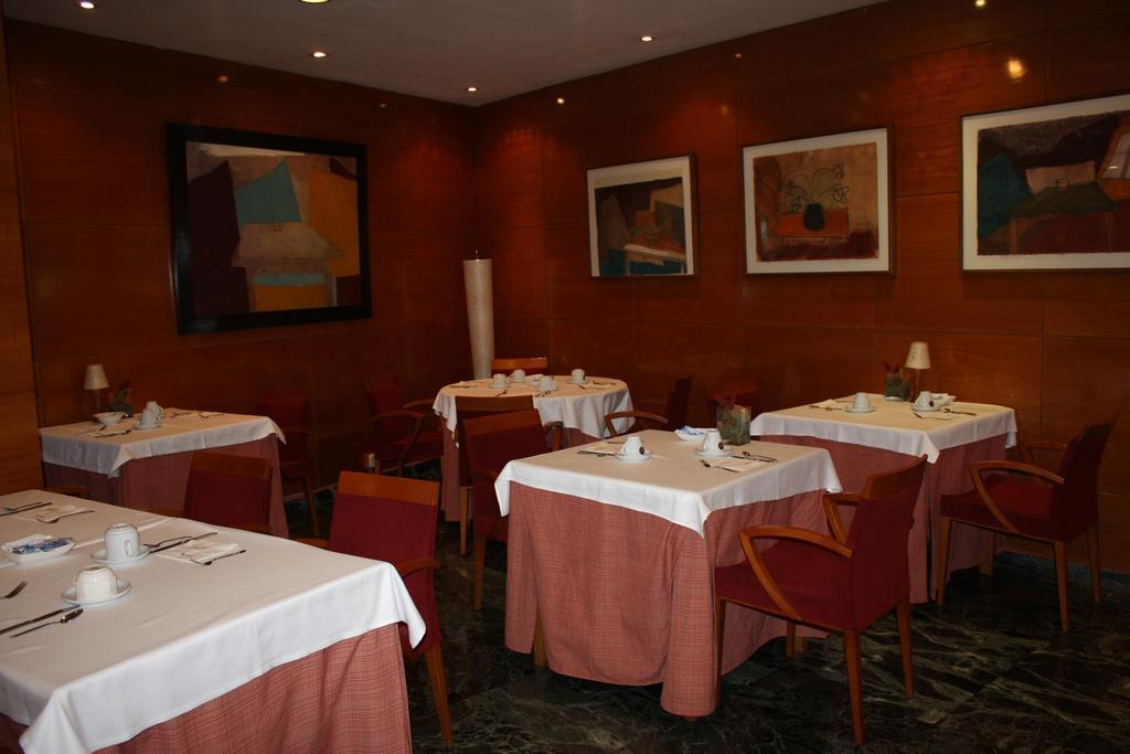 Hotel Pedralbes Barcelona Luaran gambar
