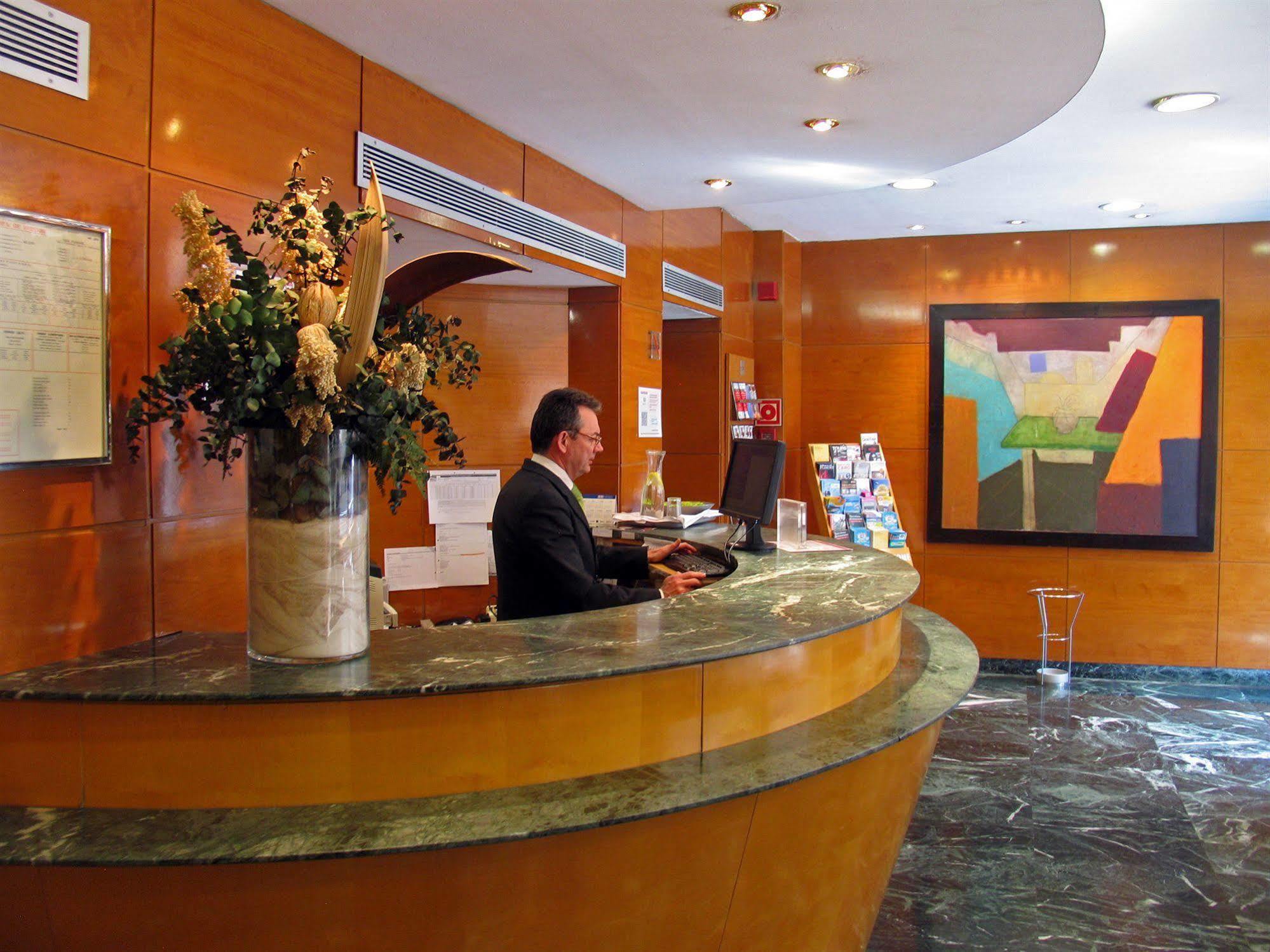 Hotel Pedralbes Barcelona Luaran gambar