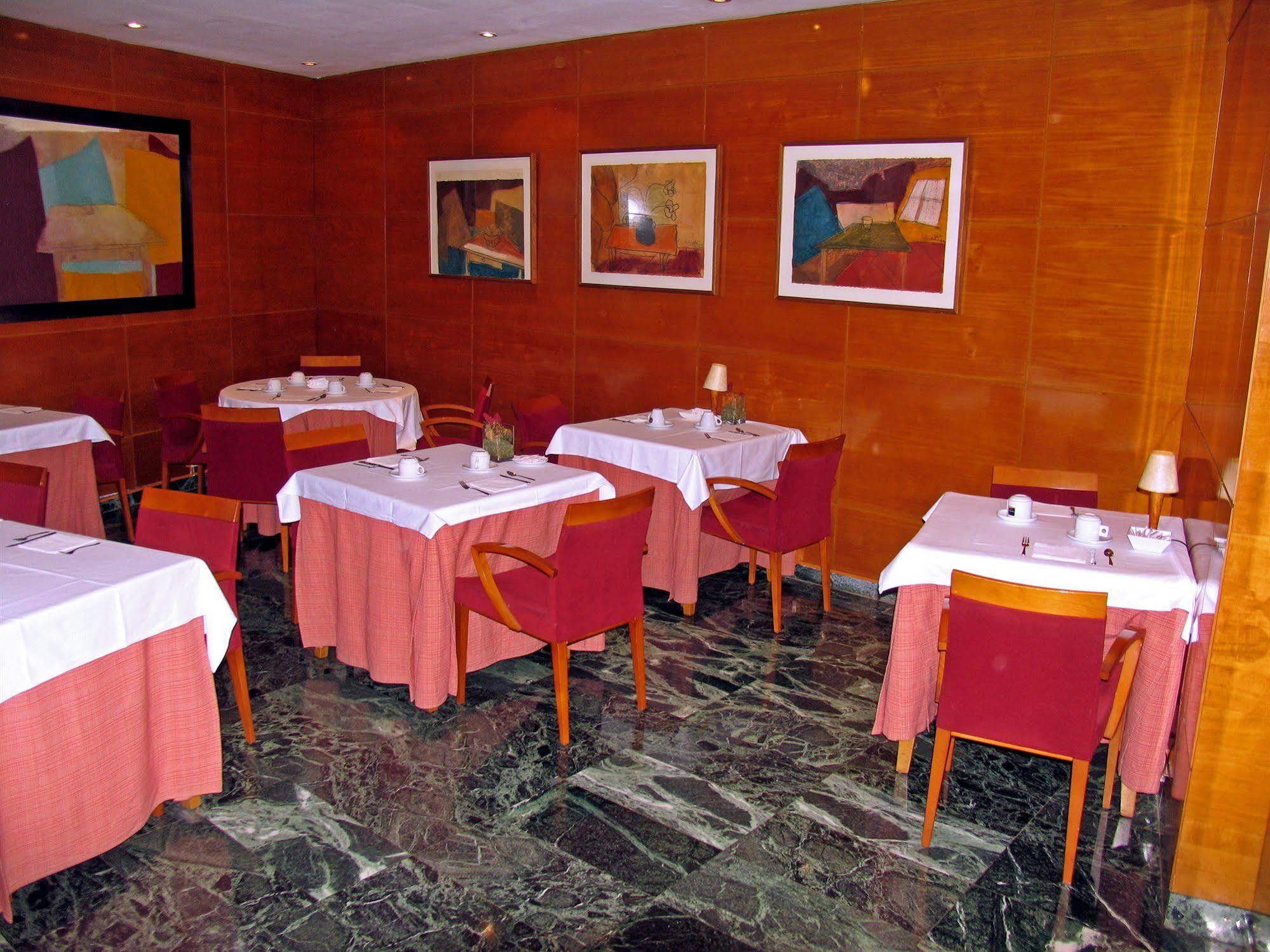 Hotel Pedralbes Barcelona Luaran gambar
